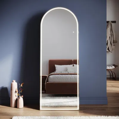 Zdjęcie produktu dla SONNI 160 x 60 x 3,5 cm Białe zakrzywione stojące lustro toaletowe z oświetleniem LED i gniazdkiem naściennym