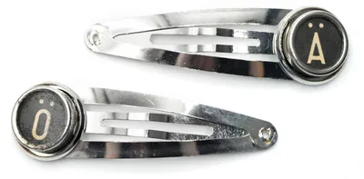Produktbild von Schreibmaschinentaste 'Ä & Ö' Haarspangen Miniblings Haarklammer Taste schwarz