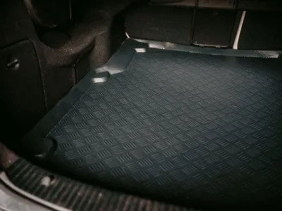 Zdjęcie produktu dla Mata bagażnika z rantem do: Audi Q3 I 8U 2011-2018