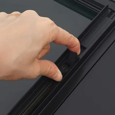 Produktbild von Ausstellfenster für Wohnmobile 47,7 x 77,7 cm mit 6 mm Wandstärke