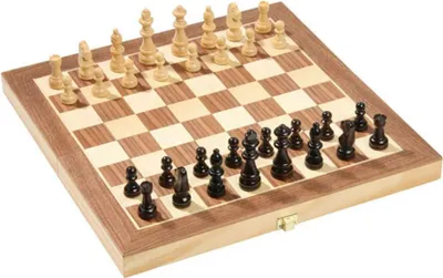Produktbild von Betzold Schachspiel aus Holz, faltbar als Klappkoffer, 29,5 x 29,5 cm