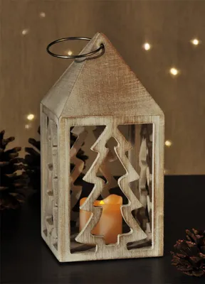 Produktbild von HI Holzlaterne Weiss beleuchtet mit 1 warmweissen LED Batteriebetrieb 54851
