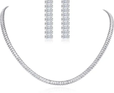 Produktbild von ROUGEMONT Funkelndes Damen Brautschmuck-Set Aurelia Zirkonia Schmuck-Set