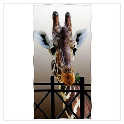Produktbild von Mikrofaser Badetuch mit Giraffenmotiv, Grau, 70x140 cm