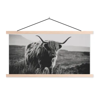 Produktbild von MuchoWow® Textilposter Schottischer Hochlandbewohner - Natur - Kühe - Tiere - Schwarz und weiß 120x60 cm mit holzfarbenen Rahmen - Klemmleiste