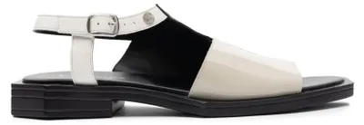 Produktbild von Sandalen K7477-01/00-1, Schwarz Beige, 2 cm Sohlenhöhe, verstellbarer Riemen, eckige Zehenpartie