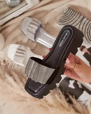 Zdjęcie produktu dla Royalfashion Czarne klapki damskie z cyrkoniami Emkoy, rozmiar 39