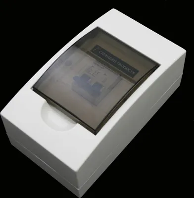 Produktbild von Doppelsicherungskasten 4-Module 10A weiß und schwarze Abdeckung
