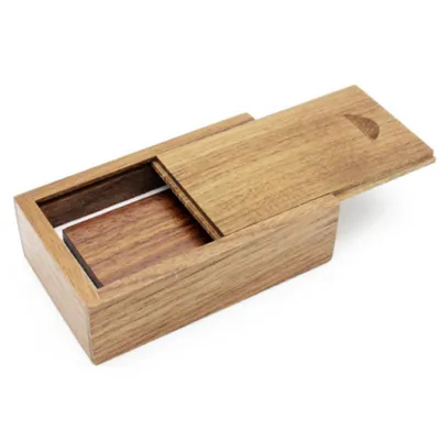 Obrázek produktu pro Set: USB dřevěný hranol 3.0 16GB a dřevěný malý box, ořech