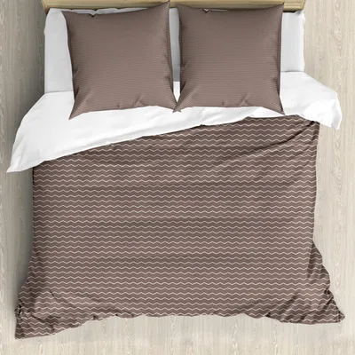 Produktbild von ABAKUHAUS Erdfarben Bettbezug Set, Gewellte Zickzack-Chevron-geometrische Mosaik-Art zeichnet moderne Illustration, 155 x 220 cm + 80 x 80 cm, Taupe und Weiß