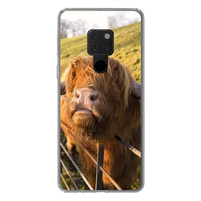 Produktbild von MuchoWow® Handyhülle Schutzhülle Hülle für Huawei P40 Lite Scottish Highlander - Zaun - Gras Silikon Softcase Handy Hülle - Handy