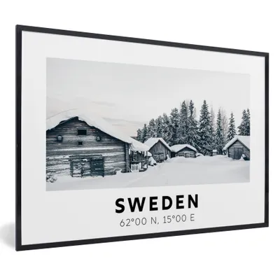 Produktbild von MuchoWow® Gerahmtes Poster Schweden - Schnee - Baum - Skandinavien 90x60 cm - Poster mit Schwarzem Bilderrahmen Wandposter Rahmen Foto Bilder - Fotorahmen - Foto-Plakat