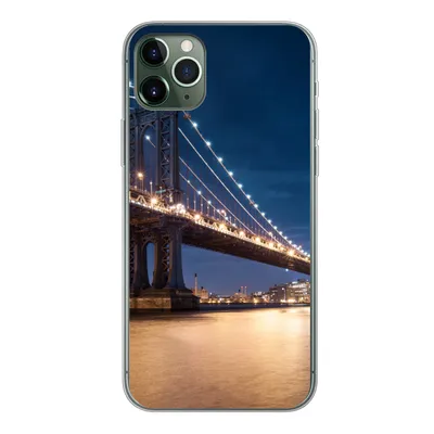 Produktbild von MuchoWow® Handyhülle Schutzhülle Hülle für iPhone 11 Pro Max New York - Manhattan - Mond Silikon Softcase Handy Hülle - Schutz