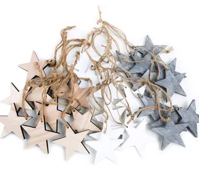 Produktbild von Weihnachtsanhänger Set: 60 Holzsterne 7 cm grau + weiß + braun