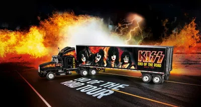 Produktbild von Revell REV7644 Truck & Trailer "KISS Tour Truck " Limited Edition