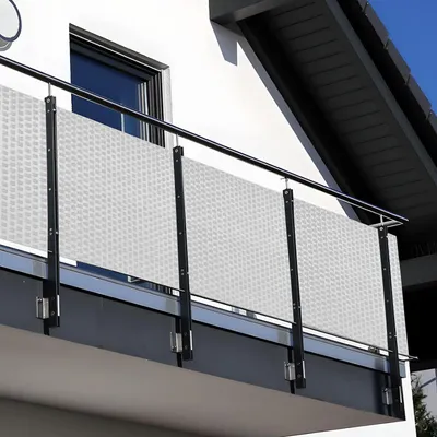 Produktbild von NYVI Polyrattan Balkon Sichtschutz Privafence 100x300 cm Weiß - Balkonbespannung mit Metallösen - UV-fest, Witterungsbeständig, 100% Blickdicht - Balkonumspannung Balkonumrandung 1x3 m