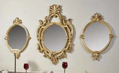 Produktbild von Casa Padrino Luxus Barock Spiegel Set Gold - 3 Handgefertigte Wandspiegel im Barockstil - Prunkvolle Barock Möbel