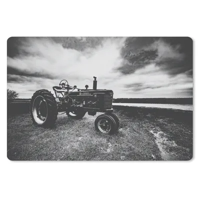 Produktbild von MuchoWow® Mauspad Mousepad Traktor - Schwarz - Weiß - Bauernhof - Vintage 27x18 cm - Mousepads - Maus Mat - Pad - Mausunterlage - Büroartikel - Desk Matten