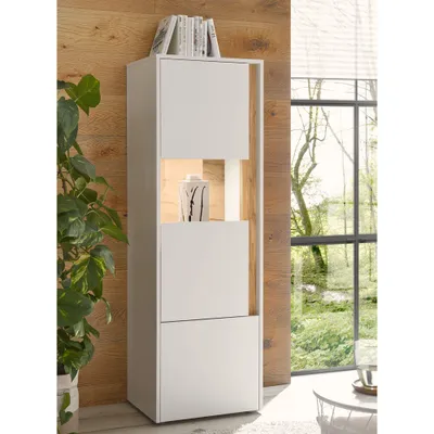 Produktbild von Vitrinenschrank inkl. LED-Beleuchtung CRISP-61 in weiß mit Absetzungen in Wotan Eiche Nb., B/H/T: ca. 50/155/40 cm