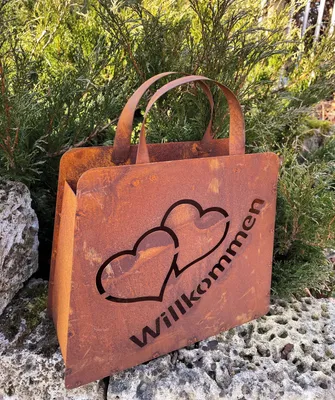 Produktbild von Große Handtasche 32x37cm Tasche zum Bepflanzen Willkommen mit Doppelherz Rost Pflanztasche Blumentopf Windlicht Edelrost Gartendeko