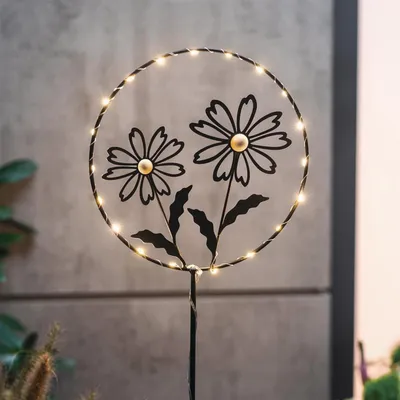 Produktbild von LED Gartenstecker "Blumen" aus Metall, schwarz, 100 cm hoch, Blumenstecker mit Timer,, Gartendeko für Draußen, wetterfest