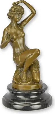 Productafbeelding van A Bronze Sculpture Of An Oriental Dancer