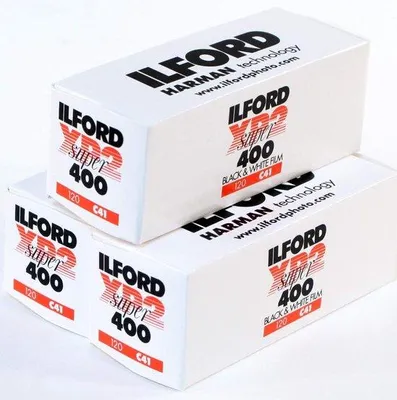 Produktbild von Famanu Schwarz-Weiß-Film 400 ISO Packung mit 3 Rollen für unterschiedliche Lichtverhältnisse
