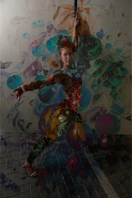 Produktbild von Glasbild Flower Dancer 100 x 100 cm