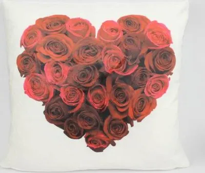 Produktbild von flauschiges Kuschel Kissen Motiv Rosenherz, 40 x 40 cm