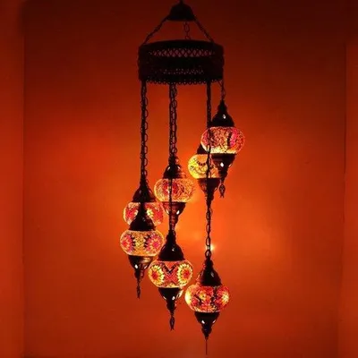 Produktbild von Turkische Hängelampe - Handgefertigte Mosaiklampe - Marokkanische Deckenleuchte - Rote Kronleuchter mit 7 Glaskugeln