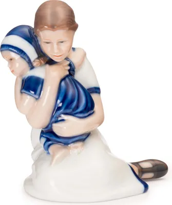 Produktbild von Royal Copenhagen Kinder Figur 'Elsa umarmt ihre Mutter'