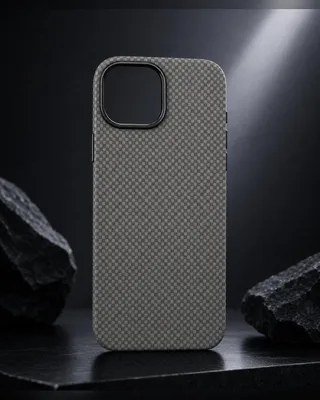 Immagine prodotto di Custodia per iPhone 15 con tecnologia MagSafe – Cover protettiva per cellulare, design effetto carbonio – LUNØIR ©