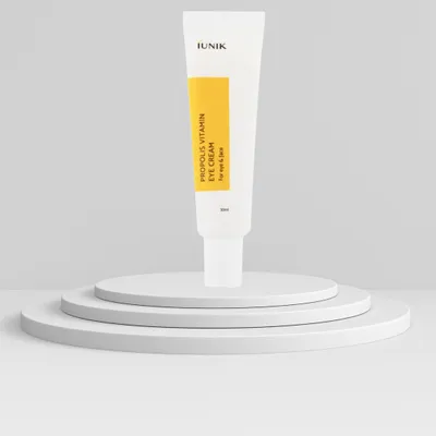 Obrázek produktu pro iUNIK - Propolis Vitamin Eye Cream - Oční krém proti vráskám s propolisem - 30 ml