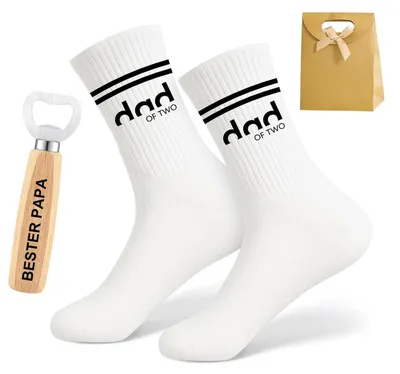 Produktbild von Geschenkset Vatertag für Papa: Socken mit Spruch & gravierter Flaschenöffner