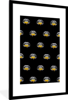 Produktbild von MuchoWow® MuchoWow® Gerahmtes Poster Lippen - Gold - Muster 60x90 cm - Poster mit zchwarzem Bilderrahmen - Dekoration - Wandposter Wohnzimmer - Hochwertig