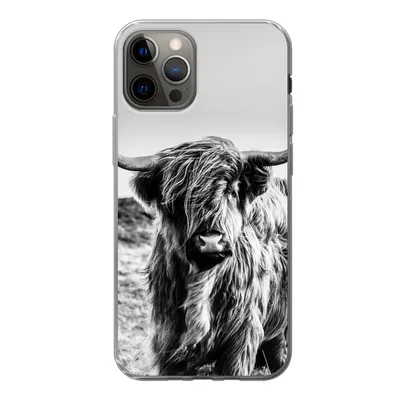 Produktbild von MuchoWow® Handyhülle Schutzhülle Hülle für iPhone 13 Pro Kuh - Schottischer Hochländer - Schwarz - Weiß - Tier - Natur - Wildtiere Silikon Softcase Handy Hülle - Handy-Tasche