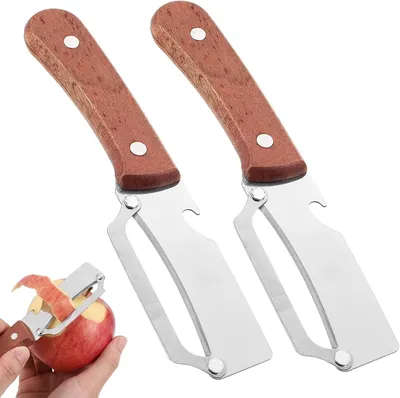 Produktbild von 2 Stück Multifunktionaler Gemüseschäler mit Holzgriff – 2 in 1 Sparschäler und Flaschenöffner, geeignet für Kartoffeln und Kürbisse