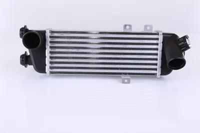 Produktbild von NISSENS 96562 Ladeluftkühler LLK für HYUNDAI i30 (FD) Turbo Intercooler