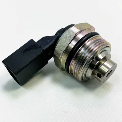 Imagen del producto de 079127025C 079127025AF. Convertidor para bombas de combustible de alta presión. Compatible con Audi A1, A3, A4, A5, A6, A8, TT, Q5, Q7 Quattro; Volkswagen Golf, EOS, Touareg, Jetta, Passat, Scirocco