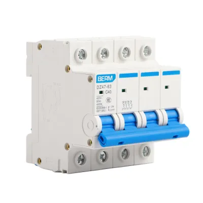 Obrázok produktu pre Miniatúrny istič DZ47-63 4P 40A 400V 50Hz
