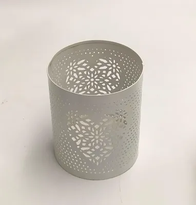 Immagine prodotto di portacandele in metallo bianco | ISM-1512