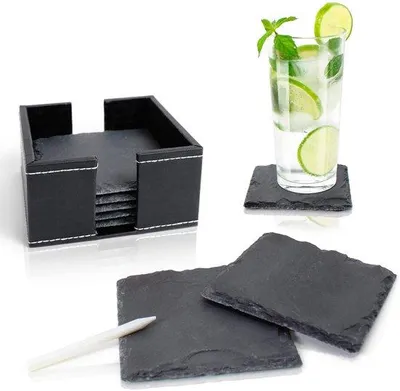 Produktbild von Schwarze Slate Coaster Set 10x10 cm aus Naturstein mit Kunstlederhalter