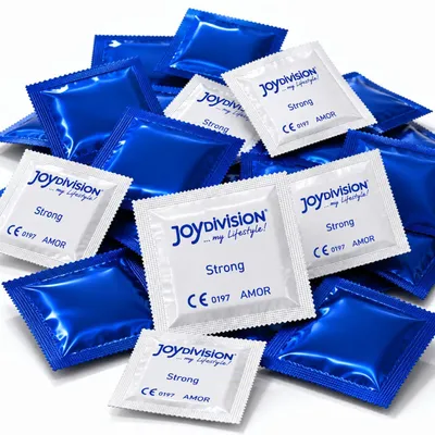 Immagine prodotto di JOYDIVISION preservativi Strong – 100 Pezzi – lattice premium, spessore 0,09 mm, misura standard 53 mm, extra sicuri e dermatologicamente testati