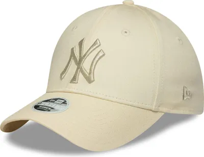Produktbild von New Era Women MLB 9FORTY Cap Metallic Logo New York Yankees cream