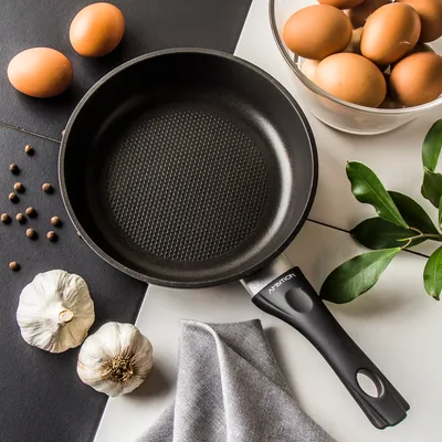 Obrázek produktu pro Plynová nepřilnavá indukční pánev Ambition Magnat 20 cm
