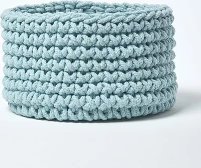 Produktbild von HOMESCAPES Gestrickter Aufbewahrungskorb, 100% Baumwolle hellblau 37 x 21 cm