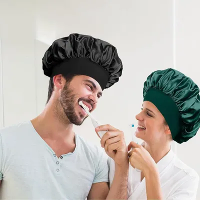 Satin Schlafmütze für Damen und Mädchen - Verstellbare Nachtmütze mit elastischem Band - Weiche satinierte Haube und