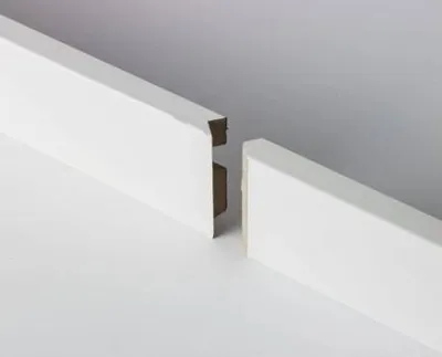 Produktbild von Surteco Fußleiste mit runden Kanten 14x60x2230mm MDF weiß zum Streichen - Surteco