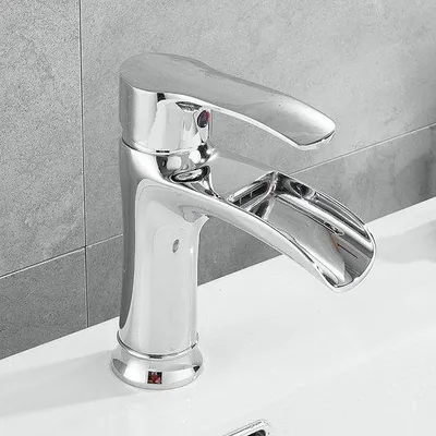 Immagine prodotto di Miscelatore in ottone massiccio per il bagno