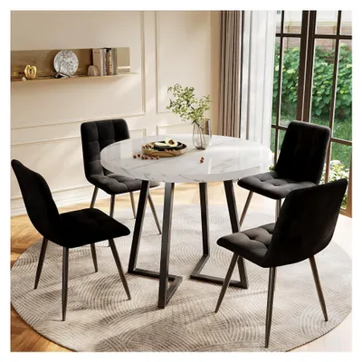 Produktbild von Esstisch-Set (5-teilig) mit 4 Stühlen, runder Küchentisch mit 80 cm Durchmesser und schwarzen Metallbeinen, weiße MDF-Tischplatte, dunkelgraue Samt-Esszimmerstühle